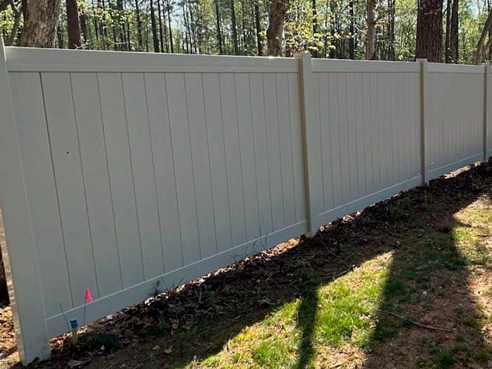 Fence with Vinyl Full Privacy Fence Installation Contractor in Raleigh-Durham North Carolina in Raleigh-Durham North Carolina